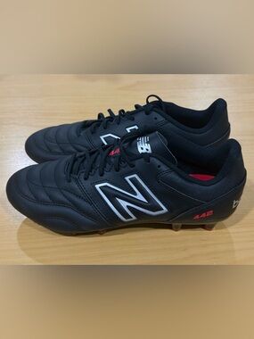 New Balance Men's 442 V2 Team FG Soccer Shoes Black/White Sz. 8 New Minor Flaw